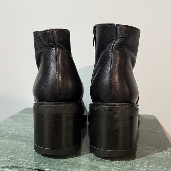 J Crew Chunky Heel Black Leather Ankle Boots - Picture 5 of 11